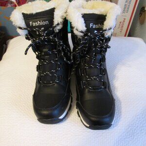NWOB Fashion M Women's Black Snow Boots Size 38